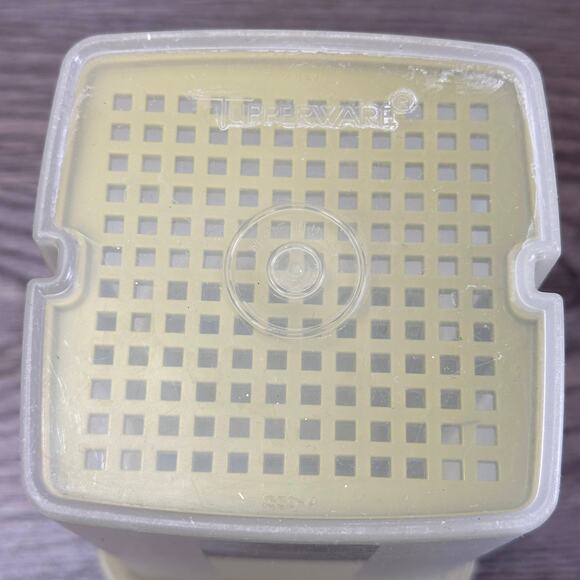 Vtg Tupperware Pick-A-Deli Pickle Container Olive Green White w/ LiftUp Strainer - Picture 4 of 5